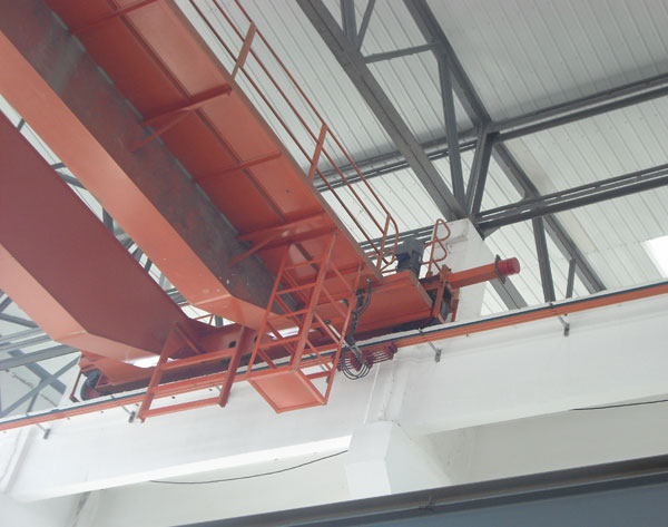 標(biāo)準(zhǔn)起重機(jī)